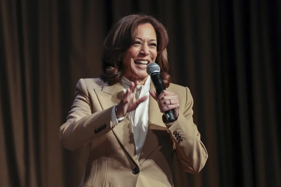 Kamala Harris dice que el Gobierno Trump es el más corrupto e incompetente de la historia de EEUU